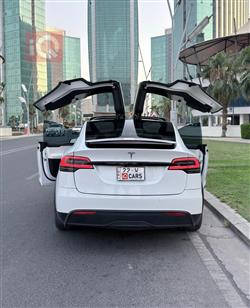 تسلا Model X